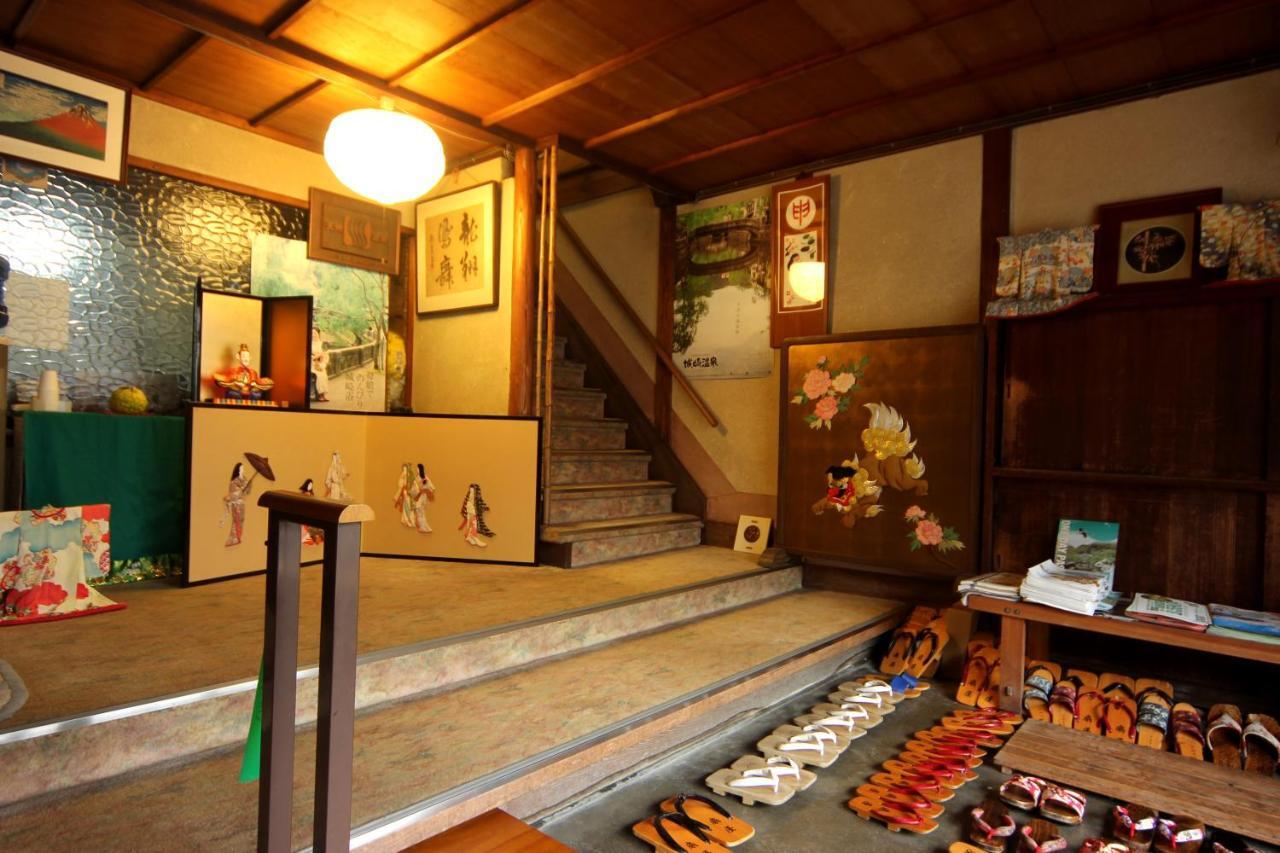 Ougiya Ryokan Тойоока Екстер'єр фото